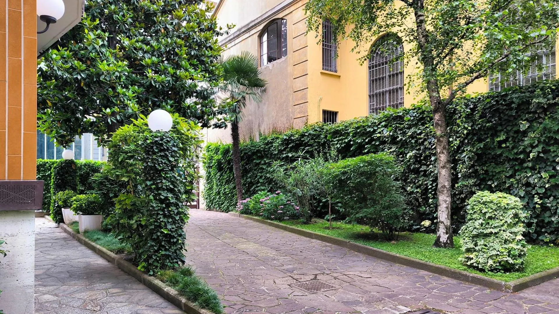Joivy Lovely Flat Near Corso Buenos Aires Милан 0*,  Италия